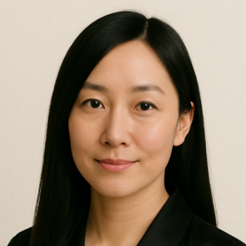 Amanda Song headshot